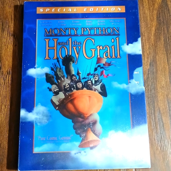 MONTY PYTHON AND THE HOLY GRAIL Special Edition on DVD - Picture 1 of 2